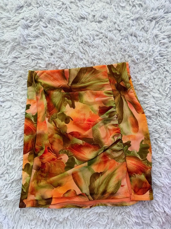 Windsor Dresses & Skirts - Windsor Orange and Green Floral Mini Skirt